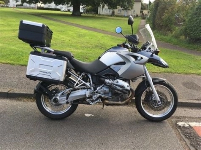 BMW R 1200 GS maintenance and accessories