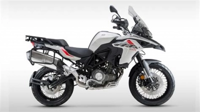 Mantenimiento y accesorios Benelli TRK 502 J ABS 