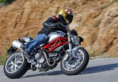 Ducati 1100 M 9 Monster  onderhoud en accessoires