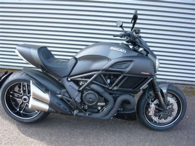 Ducati 1200 Diavel J Carbon ABS  maintenance and accessories