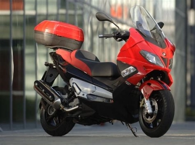 Gilera Nexus 500 maintenance and accessories