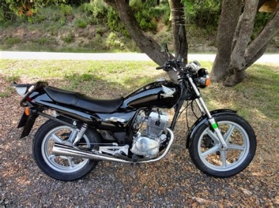 Honda CB 250 T TWO Fifty  maintenance and accessories