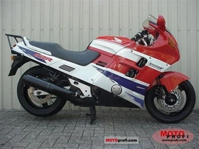 Honda CBR 1000 F maintenance and accessories