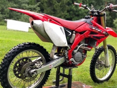 Honda CRF 250 R maintenance and accessories