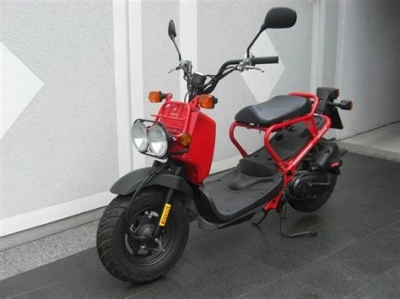 Honda NPS 50 A Zoomer  maintenance and accessories