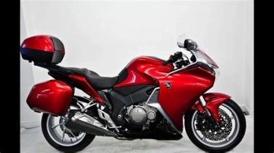 Honda VFR 1200 F D ABS  maintenance and accessories