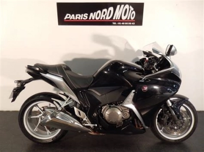 Honda VFR 1200 F DTC H ABS  maintenance and accessories