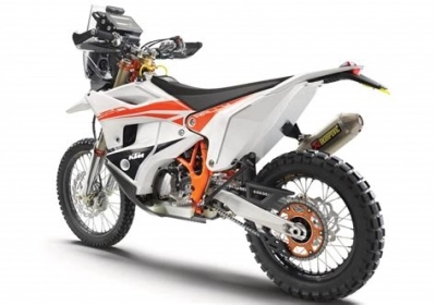 KTM 450 Rally maintenance and accessories