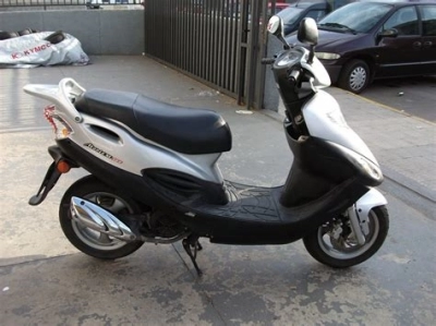 Kymco Movie S 125 I maintenance and accessories