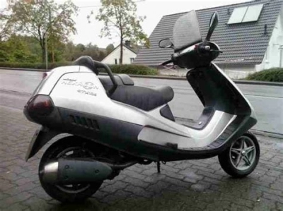 Piaggio Super Hexagon 250 onderhoud en accessoires Piaggio Super Hexagon 250 onderhoud en accessoires