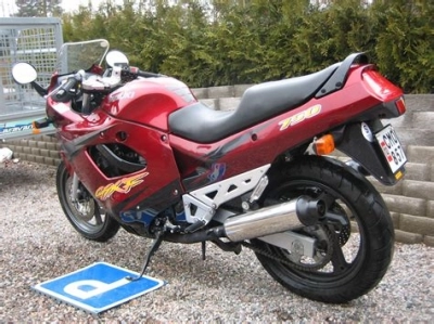 Suzuki GSX 750 F maintenance and accessories