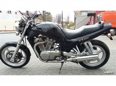 Suzuki VX 800 maintenance and accessories