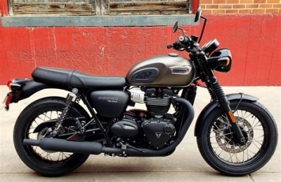 Triumph Bonneville 900 L T 100 ABS  onderhoud en accessoires