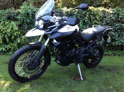 Triumph Tiger 800 XC B ABS  maintenance and accessories