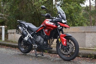 Triumph Tiger 900 L GT ABS  maintenance and accessories