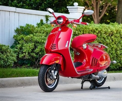 Vespa 946 J Red  maintenance and accessories