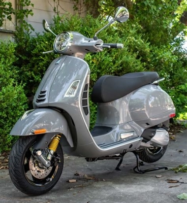 Vespa GTS 300 HPE IE L ABS  maintenance and accessories