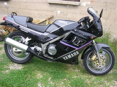Yamaha FZ 750 maintenance and accessories