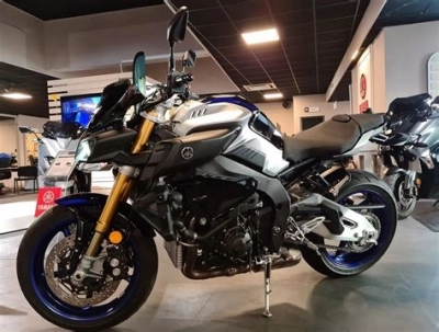 Yamaha MT 10 1000 J ABS  maintenance and accessories