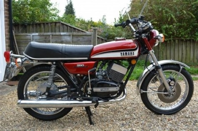 Yamaha RD 350  maintenance and accessories