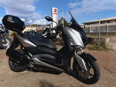 Yamaha X-max 300 K ABS  maintenance and accessories