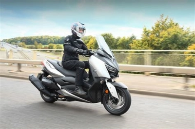Entretien et accessoires Yamaha YP 400 R H X-max Iron MAX ABS Entretien et accessoires Yamaha YP 400 R H X-max Iron MAX ABS