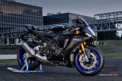 Yamaha YZF R1 M L ABS  maintenance and accessories