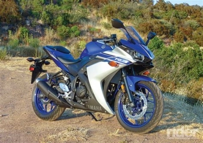 Yamaha YZF R3 maintenance and accessories