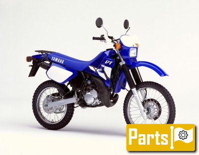 De onderdelen catalogus van de Yamaha Dt125r 2002, 125cc